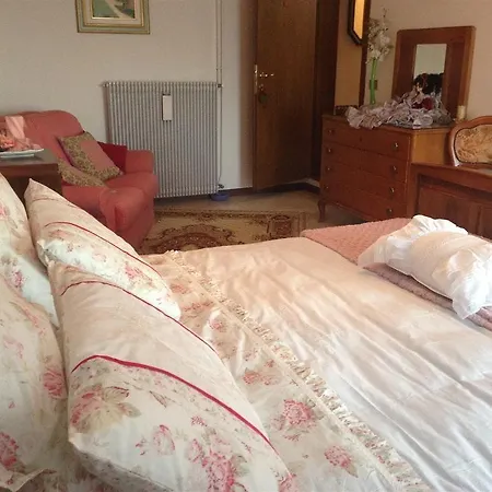 ヴィラ Casa Nel Bosco Tarzo